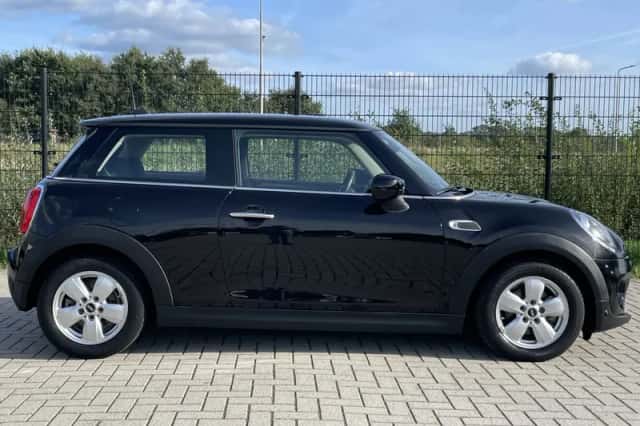 MINI Cooper (2019) thumbnail 6