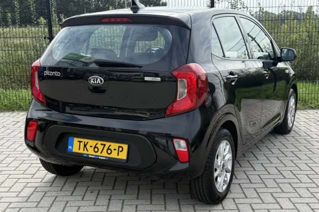 Kia Picanto (2018) thumbnail 2