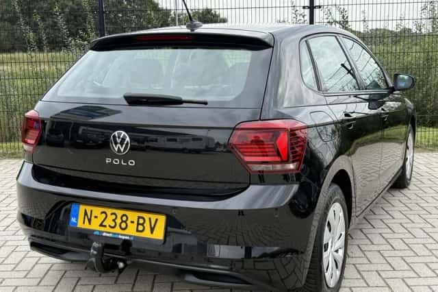 Volkswagen Polo (2021) thumbnail 2