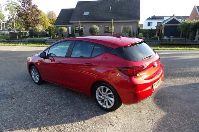 Opel Astra (2021) thumbnail 6