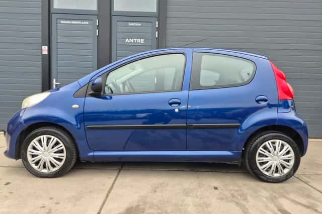 Peugeot 107 (2008) thumbnail 2