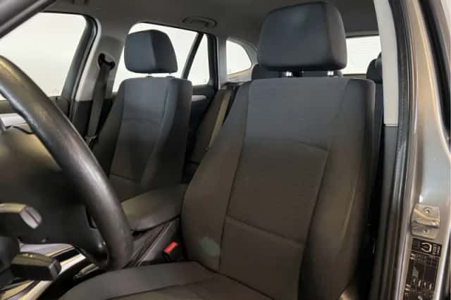 BMW X1 (2010) thumbnail 5