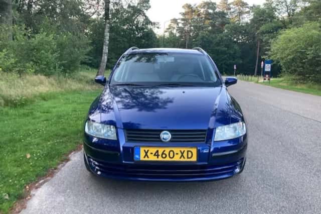 Fiat Stilo (2005) thumbnail 3