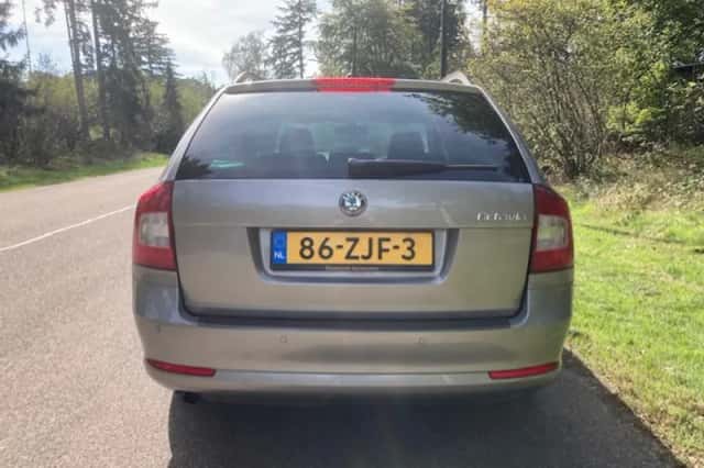 Škoda Octavia (2012) thumbnail 5