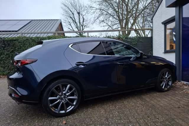 Mazda 3 (2020) thumbnail 3