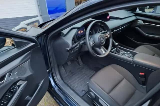 Mazda 3 (2020) thumbnail 6