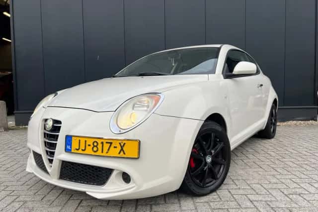 Alfa Romeo Mito (2009) thumbnail 1