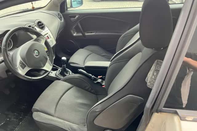 Alfa Romeo Mito (2009) thumbnail 6