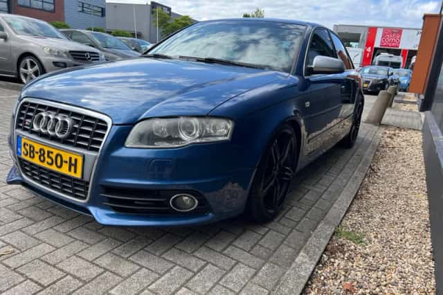 Audi A4 (2007) thumbnail 5