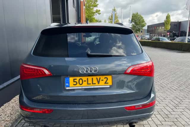 Audi Q5 (2009) thumbnail 4