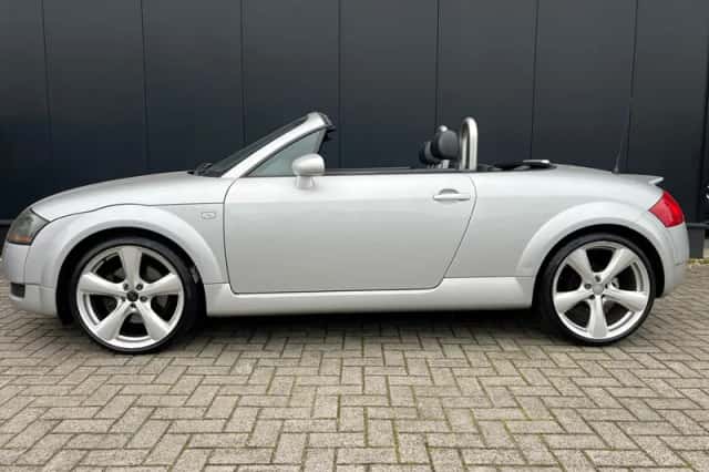 Audi TT (2002) thumbnail 2