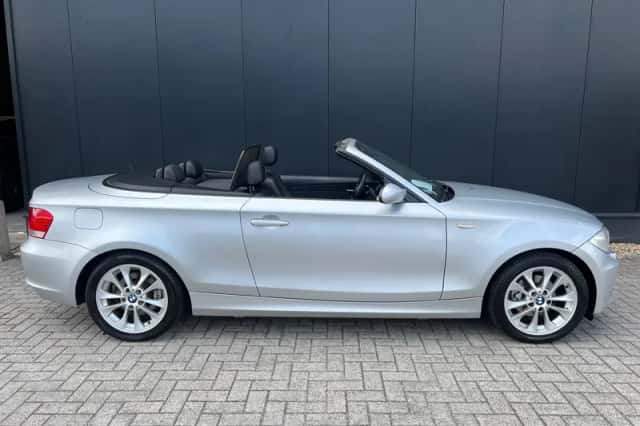 BMW 1-Serie (2009) thumbnail 5