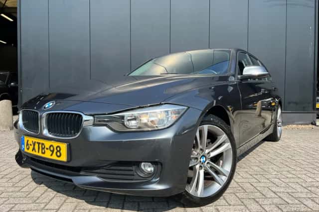BMW 3-Serie (2014) thumbnail 1