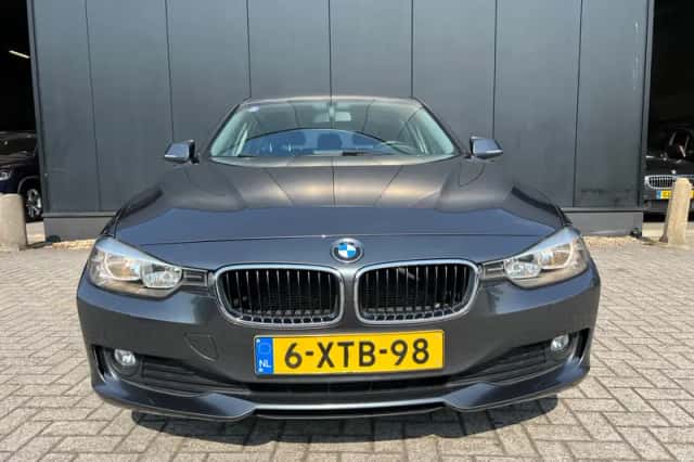 BMW 3-Serie (2014) thumbnail 3