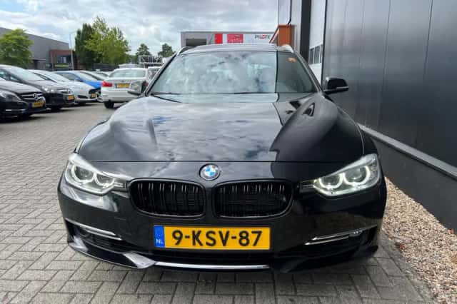 BMW 3-Serie (2013) thumbnail 4