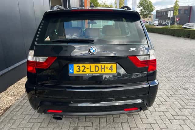 BMW X3 (2010) thumbnail 5