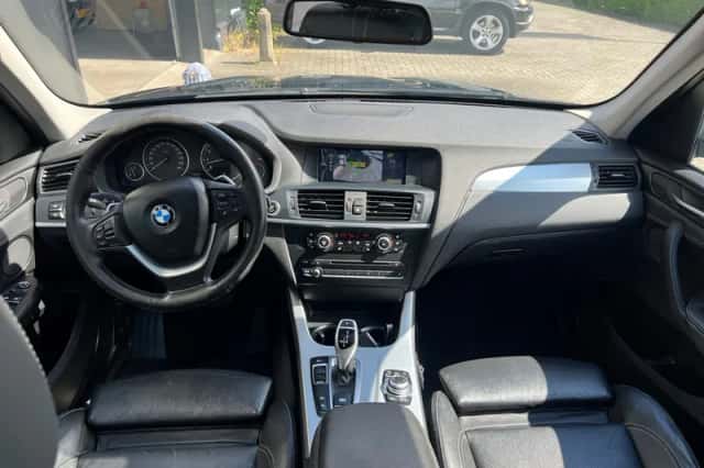BMW X3 (2012) thumbnail 6