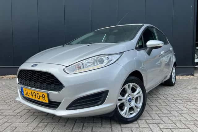 Ford Fiesta (2016) thumbnail 1