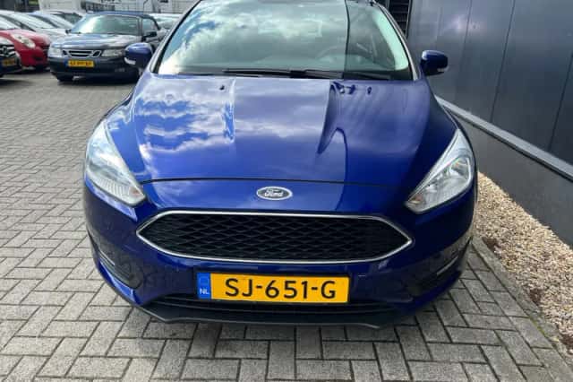 Ford Focus (2018) thumbnail 4