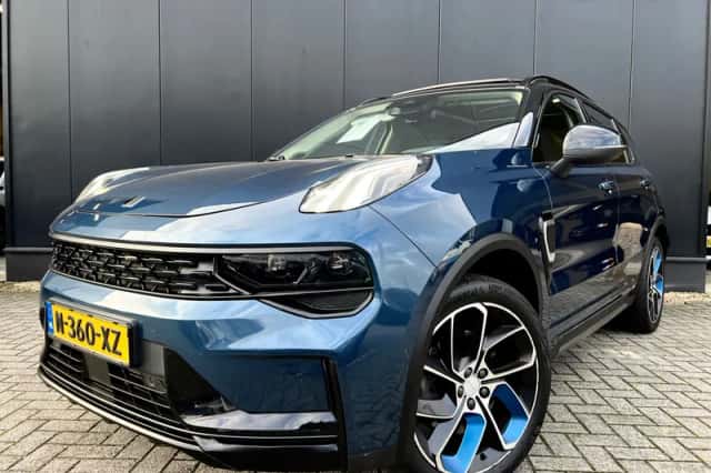 Lynk & Co 01 (2022) thumbnail 1