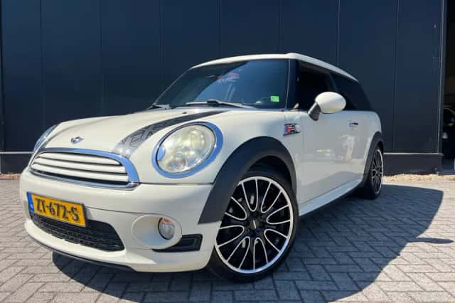 MINI Clubman (2008) thumbnail 1