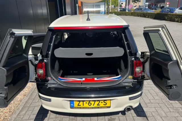 MINI Clubman (2008) thumbnail 6
