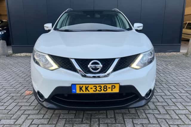 Nissan Qashqai (2016) thumbnail 4