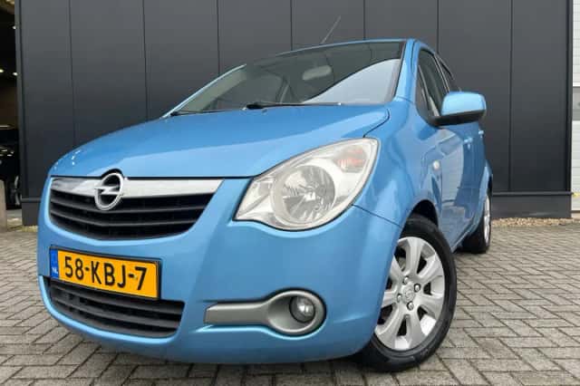 Opel Agila (2009) thumbnail 1