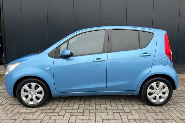 Opel Agila (2009) thumbnail 2
