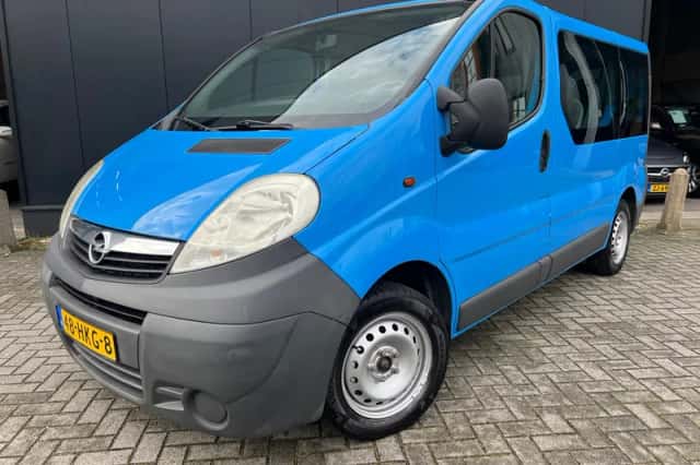 Opel Vivaro (2008) thumbnail 1