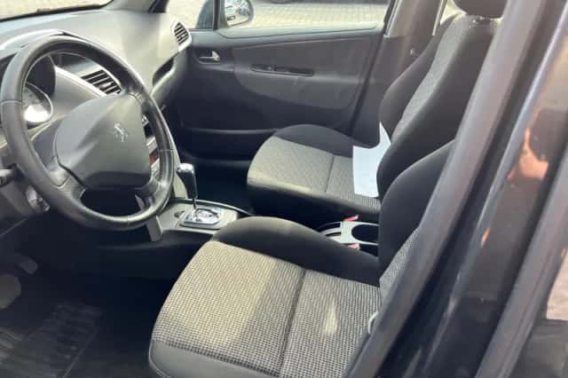 Peugeot 207 (2010) thumbnail 6