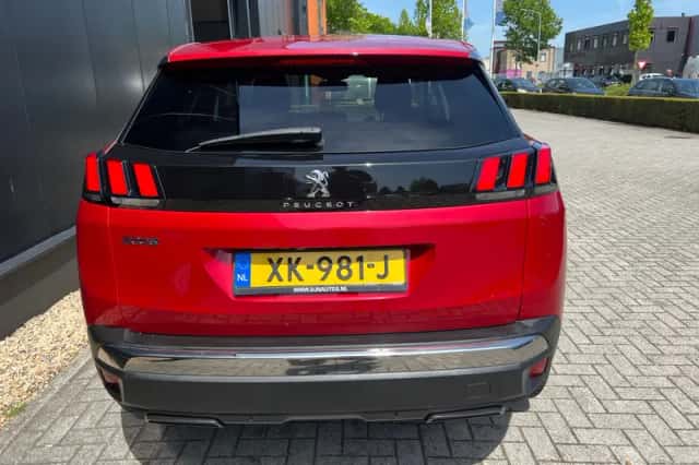 Peugeot 3008 (2019) thumbnail 5