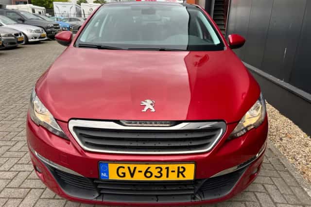 Peugeot 308 (2015) thumbnail 5