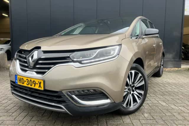 Renault Espace (2015) thumbnail 1