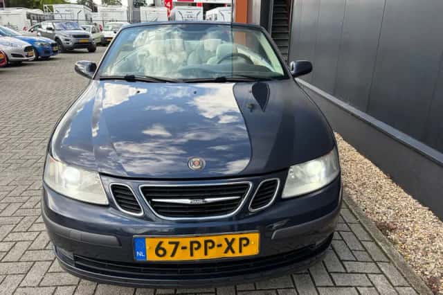 Saab 9-3 (2004) thumbnail 4