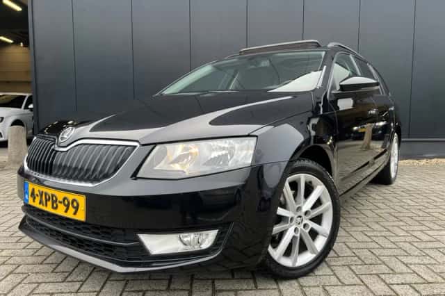 Škoda Octavia (2014) thumbnail 1