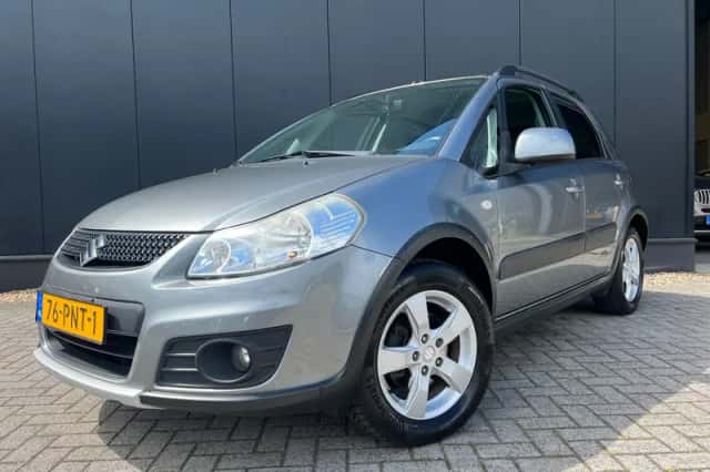 Uniek! Suzuki SX4 (2011) thumbnail 1