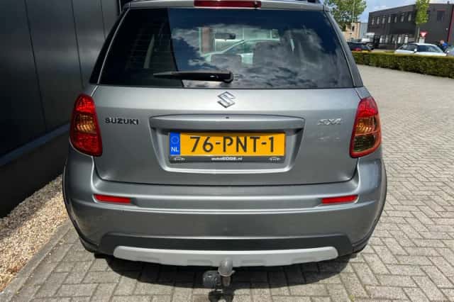 Uniek! Suzuki SX4 (2011) thumbnail 4