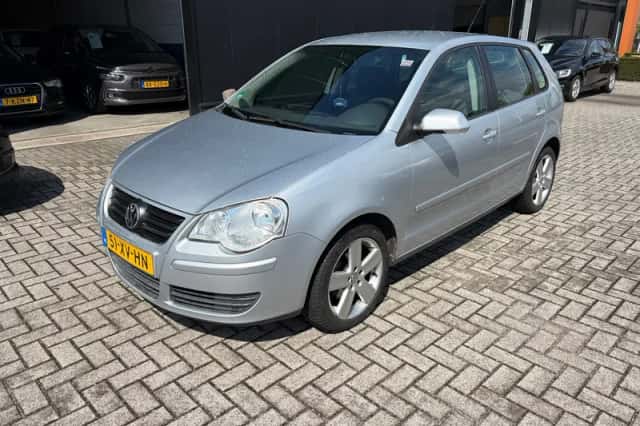 Volkswagen Polo (2007) thumbnail 1