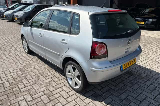 Volkswagen Polo (2007) thumbnail 4