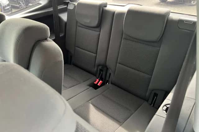 Volkswagen Touran (2011) thumbnail 6