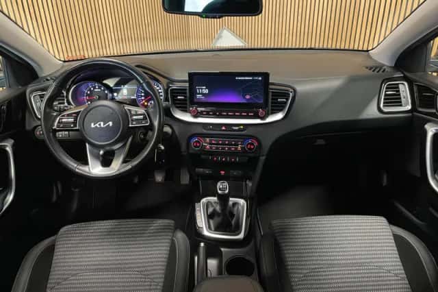 Kia Ceed (2022) thumbnail 6