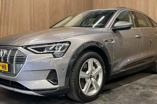 Audi e-tron Sportback (2020) thumbnail 4