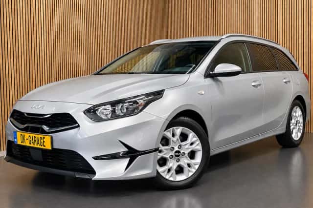 Kia Ceed (2023) thumbnail 1
