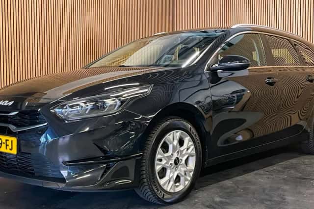 Kia Ceed (2022) thumbnail 4