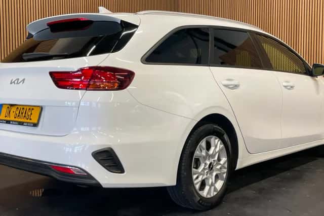 Kia Ceed (2023) thumbnail 5
