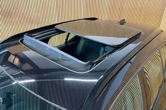 Volvo XC40 (2021) thumbnail 3