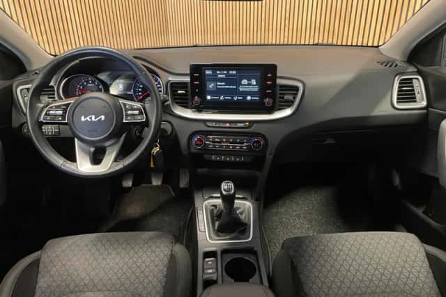 Kia Ceed (2023) thumbnail 6