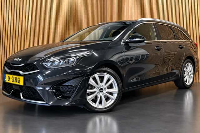Kia Ceed (2024) thumbnail 1