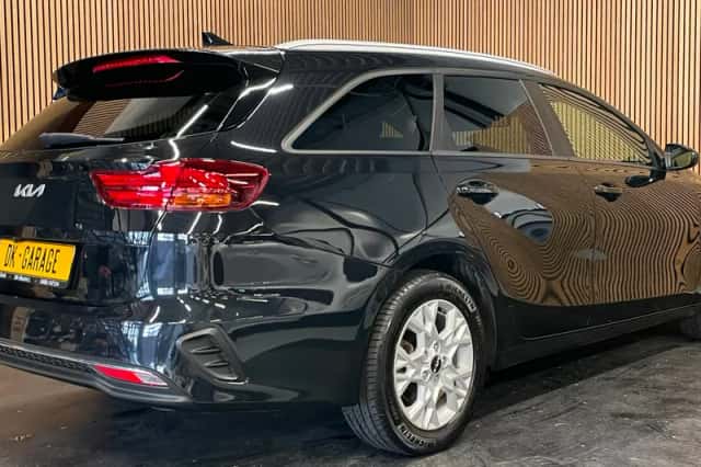 Kia Ceed (2023) thumbnail 3